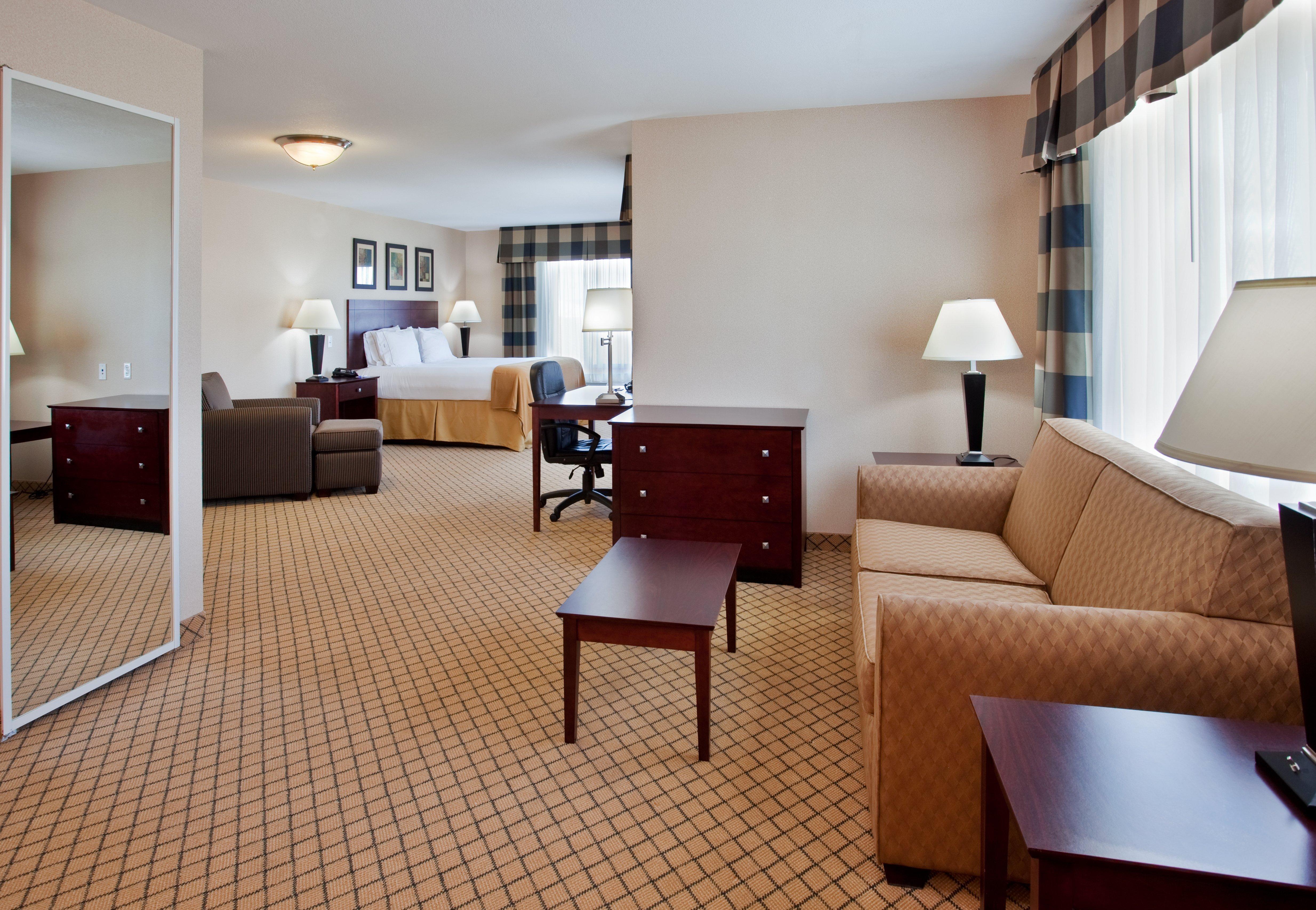 Holiday Inn Express Hotel & Suites Wichita Airport By Ihg Exterior foto